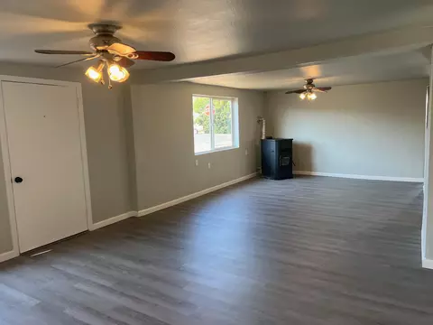 417 W E St, Culver, OR 97734 photo 8