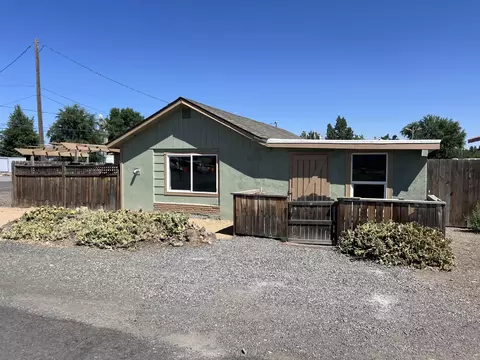 417 W E St, Culver, OR 97734 photo 2