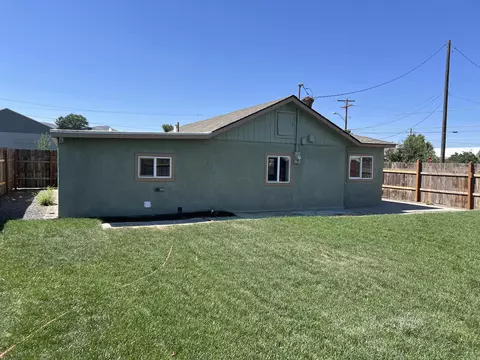417 W E St, Culver, OR 97734 photo 3