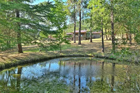 7400 Hugo Rd, Grants Pass, OR 97526