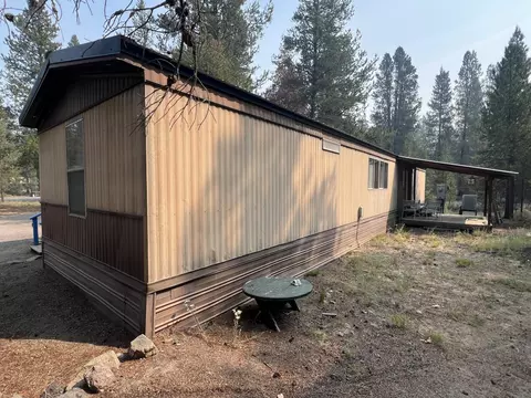 15561 Emerald Dr, La Pine, OR 97739 photo 3