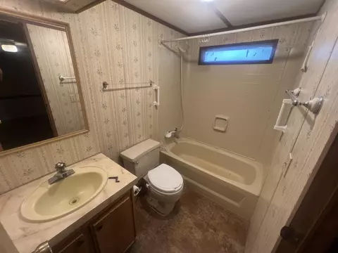 15561 Emerald Dr, La Pine, OR 97739 photo 17