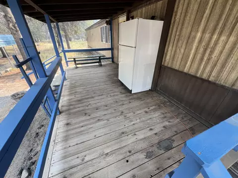 15561 Emerald Dr, La Pine, OR 97739 photo 4