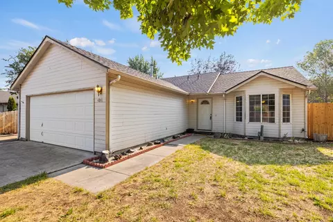 4841 Travis Way, Klamath Falls, OR 97603
