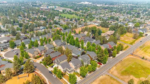 View/Area - 62459 Eagle Rd, Bend, OR 97701 photo 2 of 6