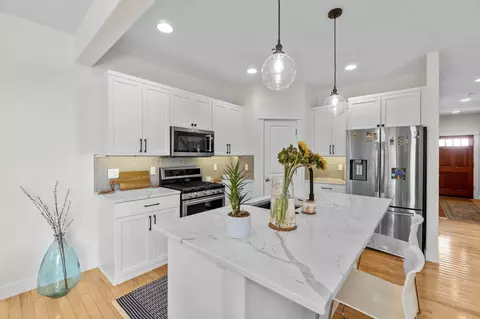 Kitchen - 62459 Eagle Rd, Bend, OR 97701 photo 3 of 5