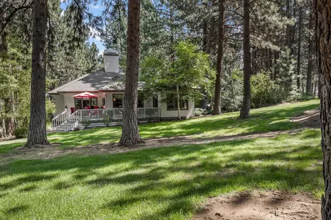 Exterior - 60844 Willow Creek Loop, Bend, OR 97702 photo 13 of 15