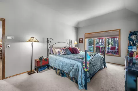 Bedroom - 60844 Willow Creek Loop, Bend, OR 97702 photo 2 of 4