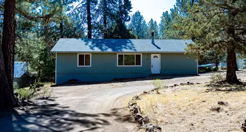 19459 Baker Rd, Bend, OR 97702