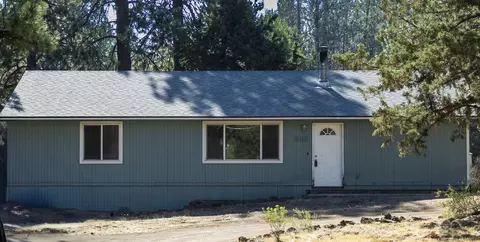 19459 Baker Rd, Bend, OR 97702 photo 2