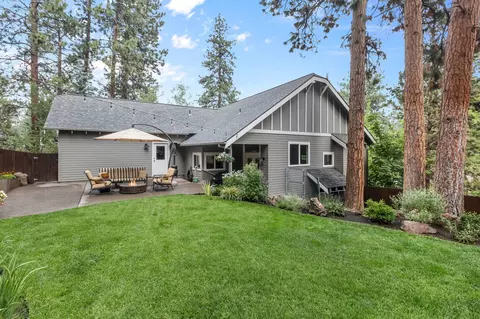 Exterior - 245 NW 16th St, Bend, OR 97703 photo 7 of 10