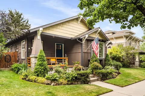 62745 Larkview Rd, Bend, OR 97701 photo 2