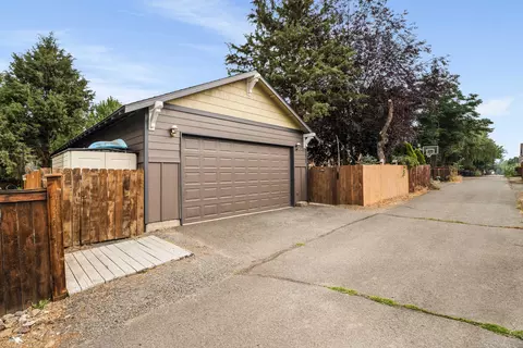 62745 Larkview Rd, Bend, OR 97701 photo 27