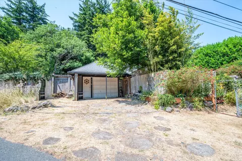 801 Coastguard Hill Rd, Port Orford, OR 97465
