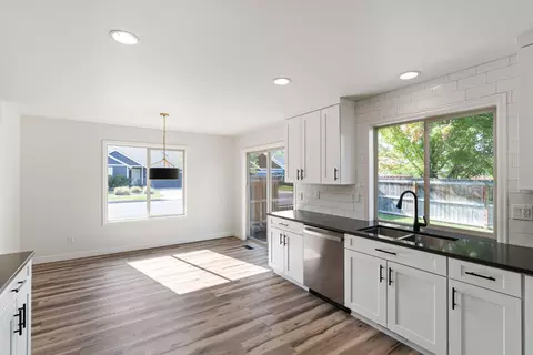 20510 Peak Ave, Bend, OR 97702 photo 5