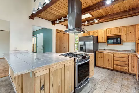 60015 Stirling Dr, Bend, OR 97702 photo 10