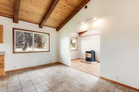 60015 Stirling Dr, Bend, OR 97702 photo 15