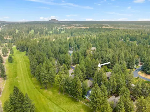 60724 Willow Creek Loop, Bend, OR 97702 photo 45