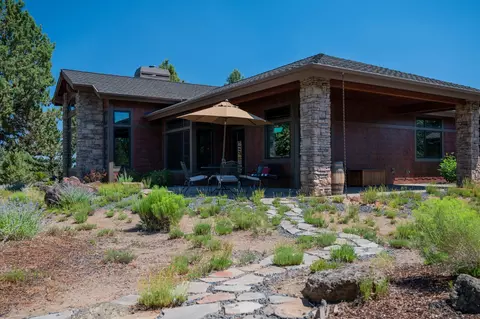 22370 White Peaks Dr, Bend, OR 97702 photo 40
