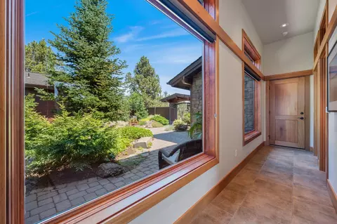 22370 White Peaks Dr, Bend, OR 97702 photo 30