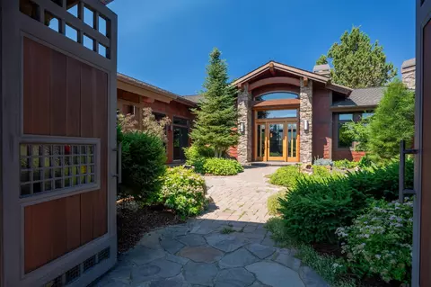 22370 White Peaks Dr, Bend, OR 97702 photo 46