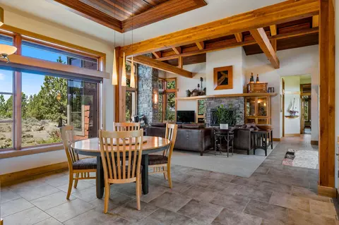 22370 White Peaks Dr, Bend, OR 97702 photo 15