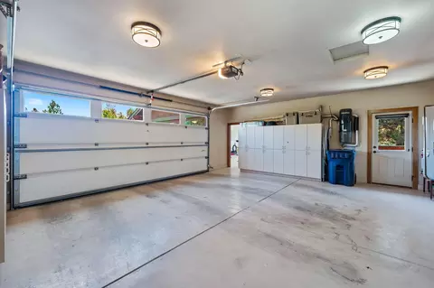 22370 White Peaks Dr, Bend, OR 97702 photo 34