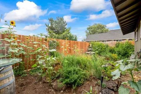 2297 SW 23rd St, Redmond, OR 97756 photo 32