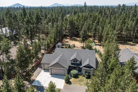 56047 Marsh Hawk Rd, Bend, OR 97707 photo 3