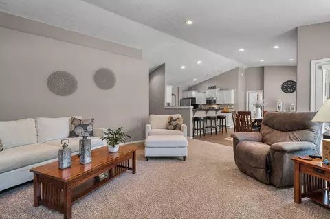 56047 Marsh Hawk Rd, Bend, OR 97707 photo 11