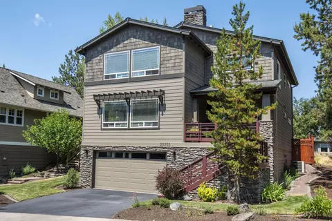 20252 Sawyer Reach Ct, Bend, OR 97703