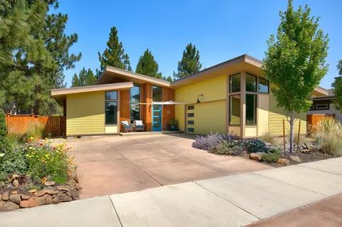 324 W Heising Dr, Sisters, OR 97759