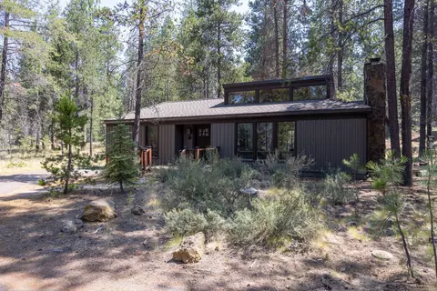 57008 Bobcat Ln, Sunriver, OR 97707