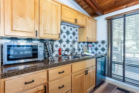 57008 Bobcat Ln, Sunriver, OR 97707 photo 9