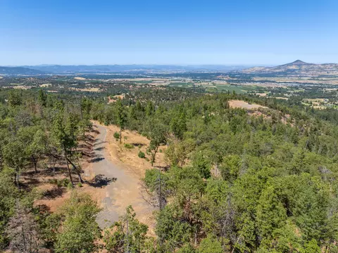 1010 Coleman Hills Dr, Medford, OR 97501