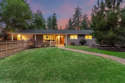 1223 NE 11th St, Bend, OR 97701