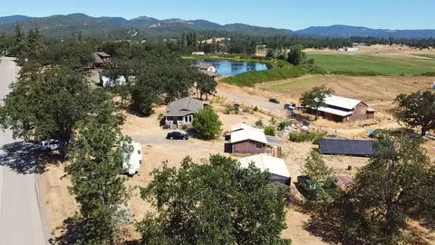 11750 Dixie Rd, Central Point, OR 97502 photo 37