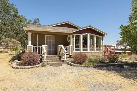 11750 Dixie Rd, Central Point, OR 97502 photo 2