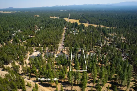 View/Area - 56579 Celestial Dr, Bend, OR 97707 photo 8 of 11