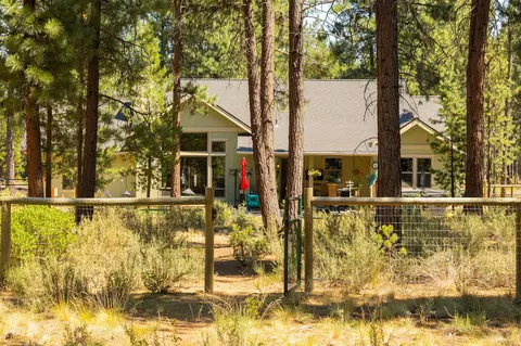 Exterior - 56579 Celestial Dr, Bend, OR 97707 photo 13 of 18