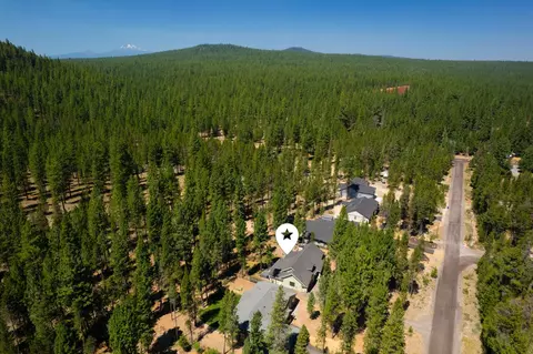 View/Area - 56579 Celestial Dr, Bend, OR 97707 photo 9 of 11