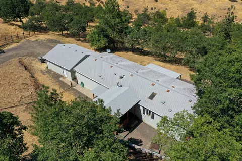 79 Regent Pl, Eagle Point, OR 97524 photo 30