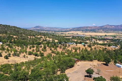 79 Regent Pl, Eagle Point, OR 97524 photo 35