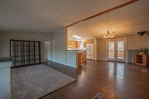 79 Regent Pl, Eagle Point, OR 97524 photo 6