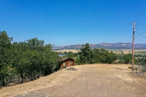 79 Regent Pl, Eagle Point, OR 97524 photo 31