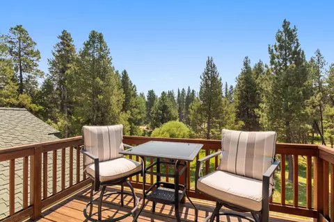 Exterior - 17027 Pasadena Rd, Bend, OR 97707 photo 5 of 13