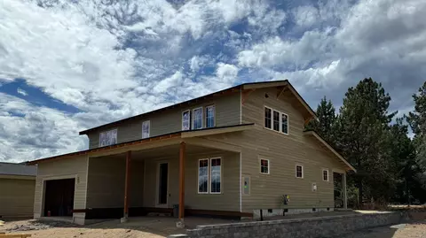 61161 SE Wagyu Dr #96, Bend, OR 97702