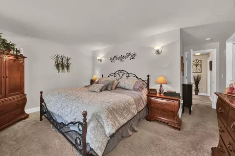 Bedroom - 14840 Laurel Rd, La Pine, OR 97739 photo 1 of 4
