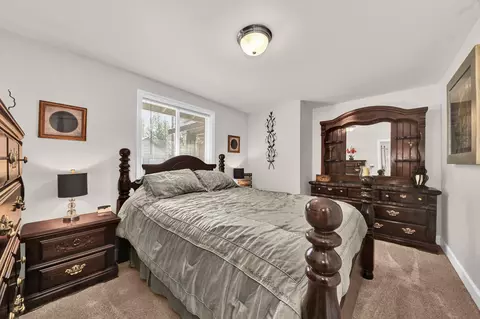 Bedroom - 14840 Laurel Rd, La Pine, OR 97739 photo 3 of 4