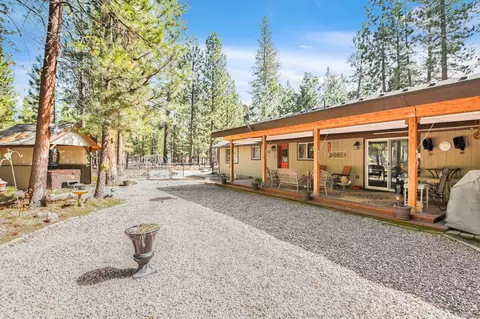 Exterior - 14840 Laurel Rd, La Pine, OR 97739 photo 5 of 10